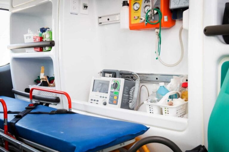 Ambulância Tipo D UTI Móvel: Características, Locação na A.L.D.S.